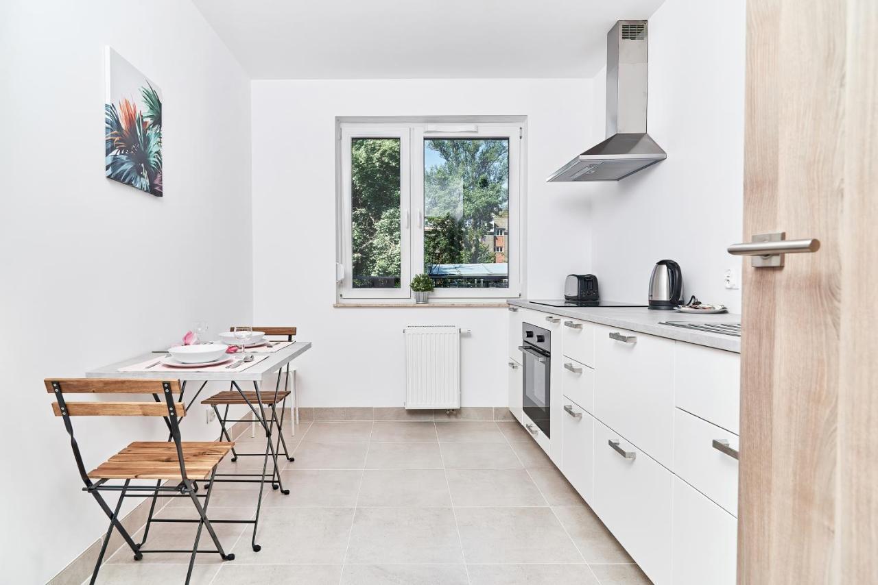 Modern Apartments Wroclaw By Renters Экстерьер фото