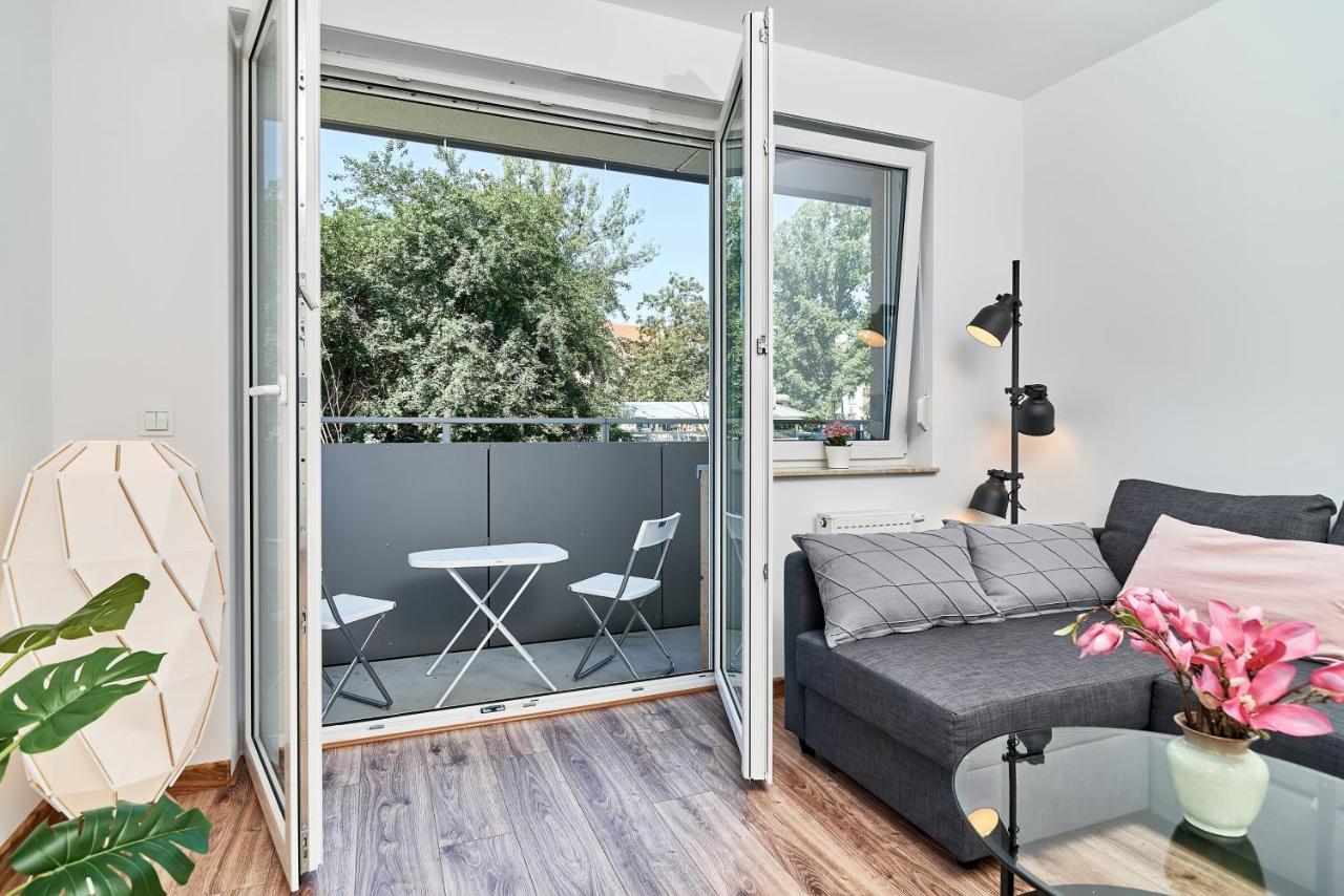 Modern Apartments Wroclaw By Renters Экстерьер фото
